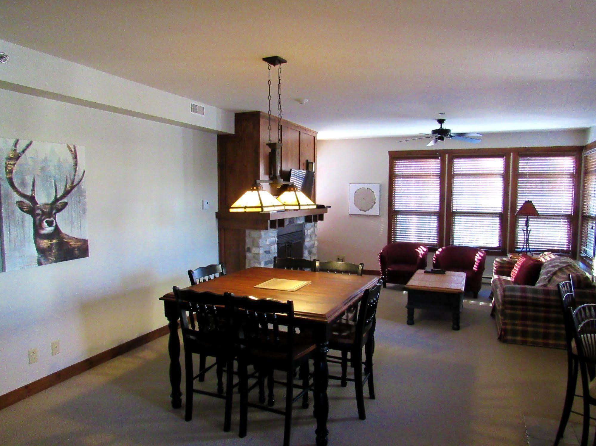Tremblant Les Eaux - Location Adp Apartment Mont-Tremblant Exterior photo