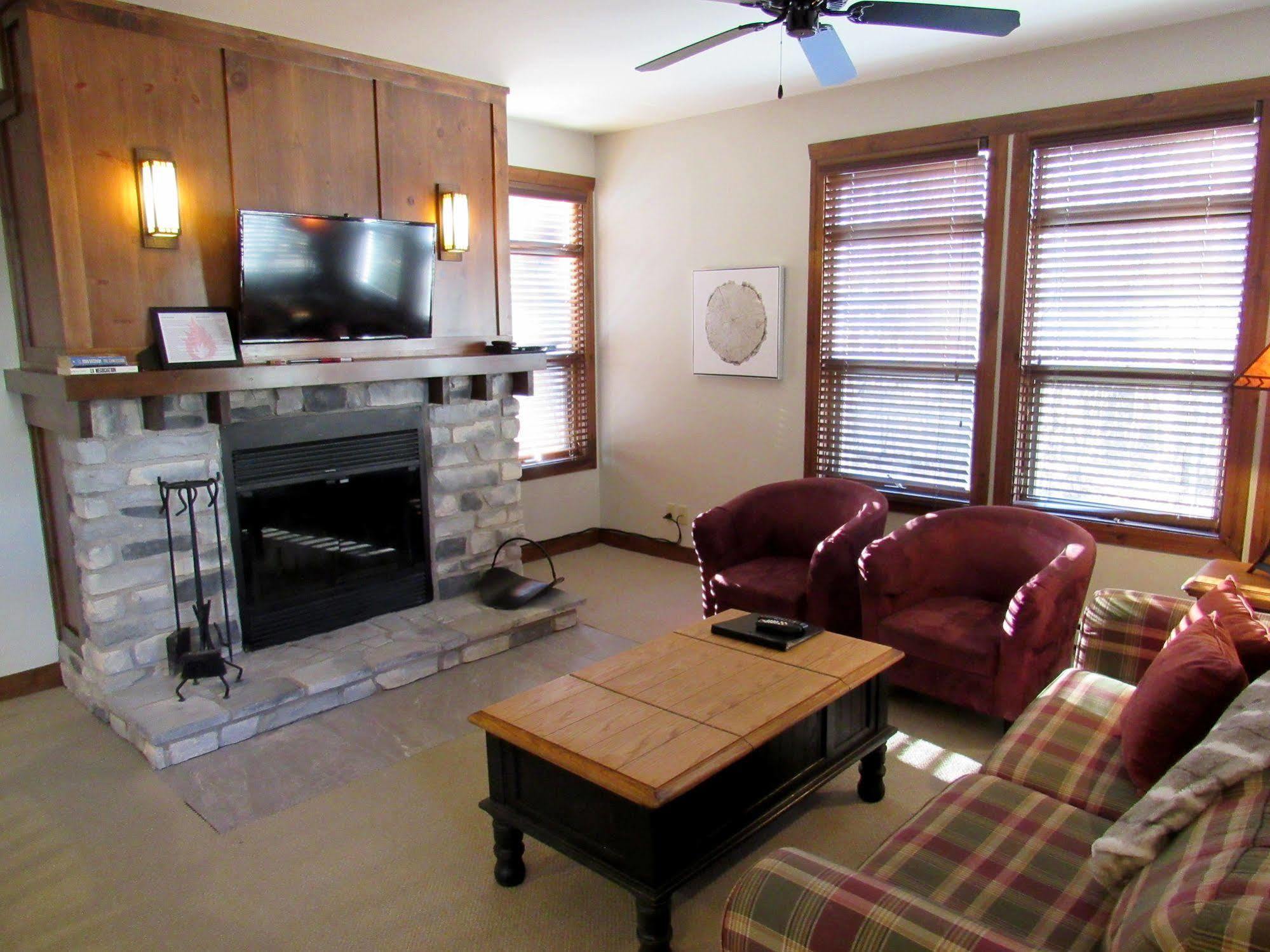 Tremblant Les Eaux - Location Adp Apartment Mont-Tremblant Exterior photo