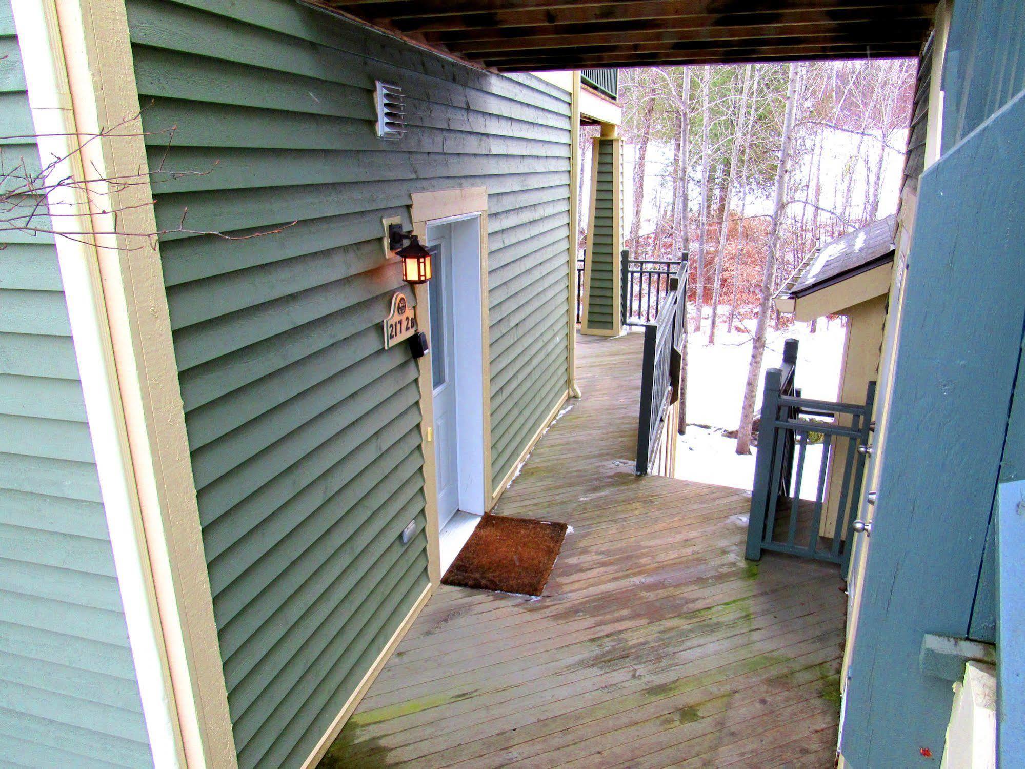 Tremblant Les Eaux - Location Adp Apartment Mont-Tremblant Exterior photo